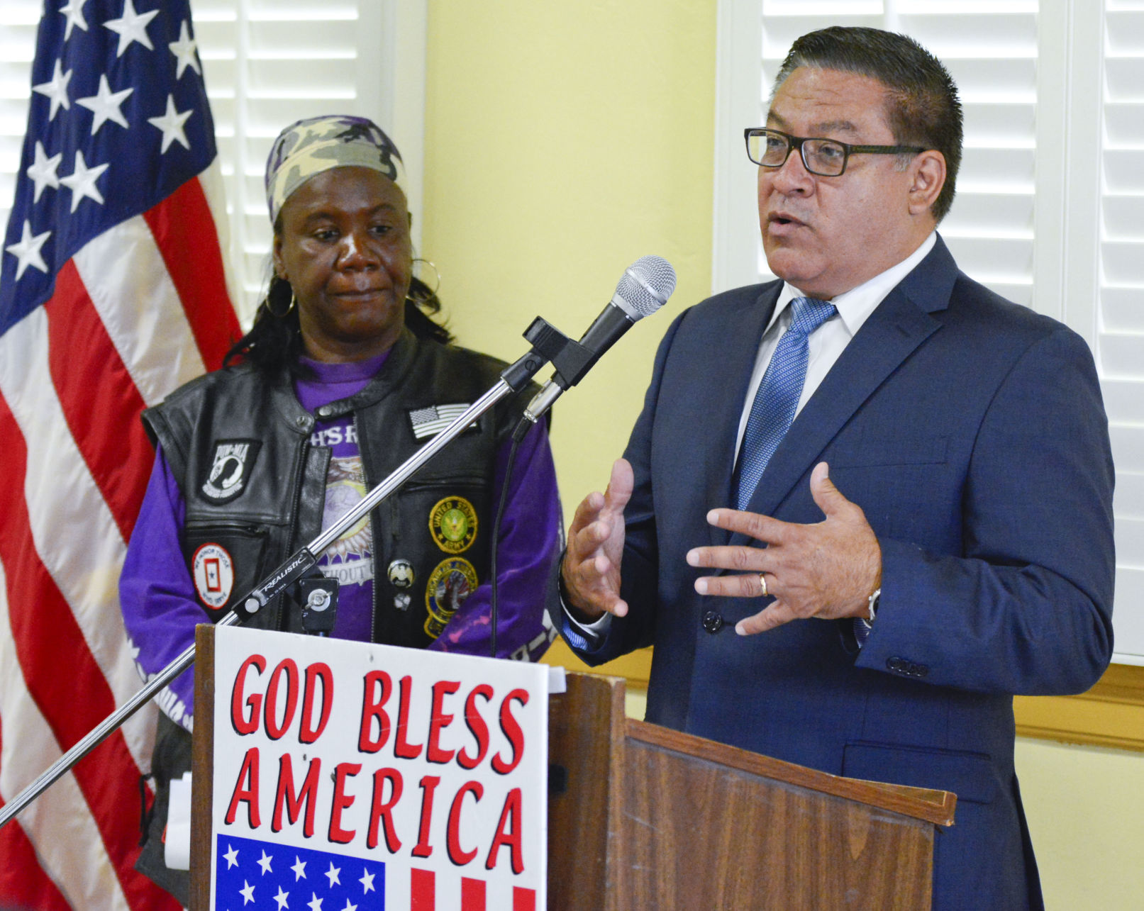 081518 Carbajal veterans 18.jpg